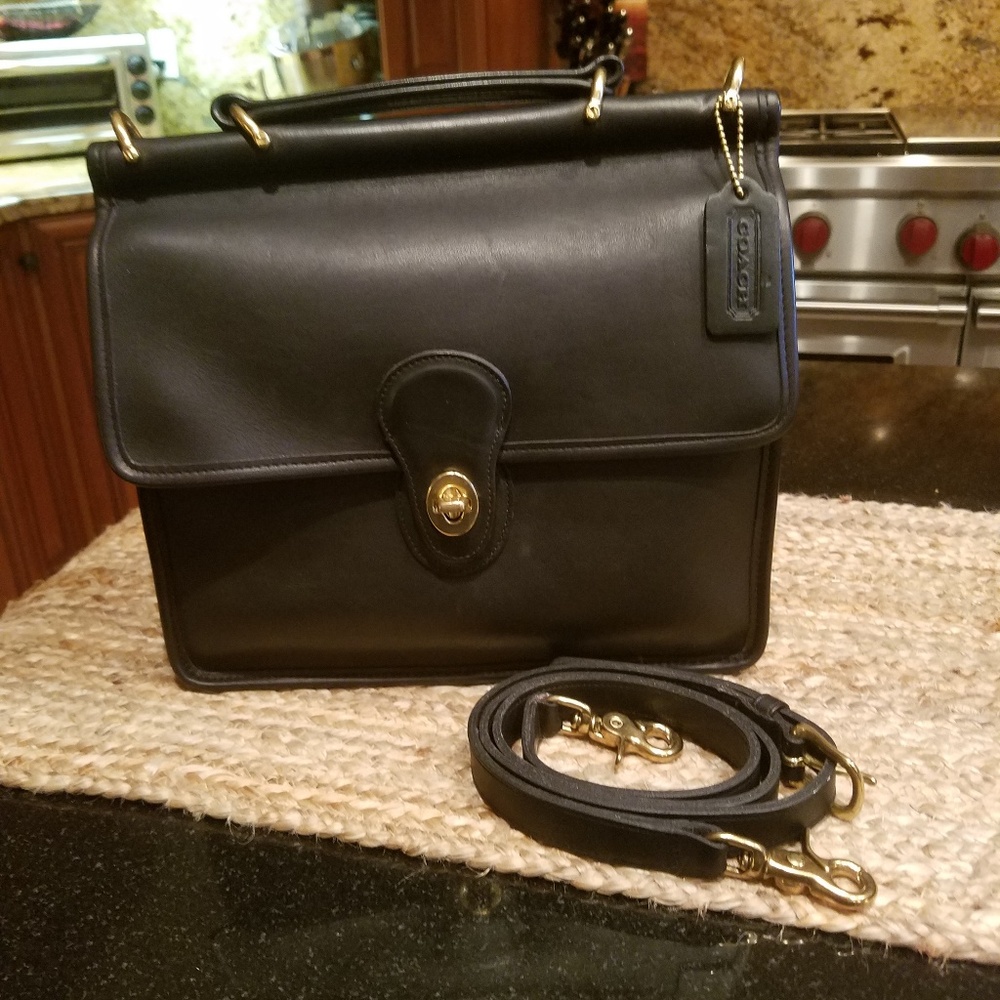 New Vintage Coach Willis Bag #9927 rarely used